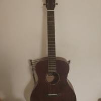Chitarra acustica baton rouge come nuova