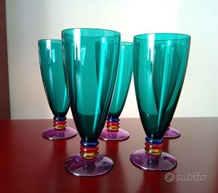 Set 5 bicchieri a calice di plastica Guzzini.