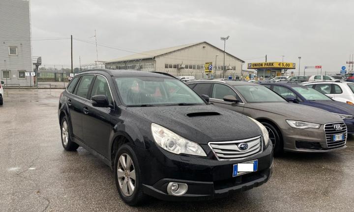 SUBARU OUTBACK 2.0D Exclusive