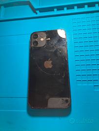 Iphone 12 mini con display da sostituire
