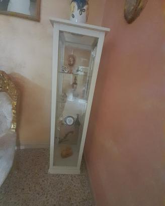 vetrina shabby 