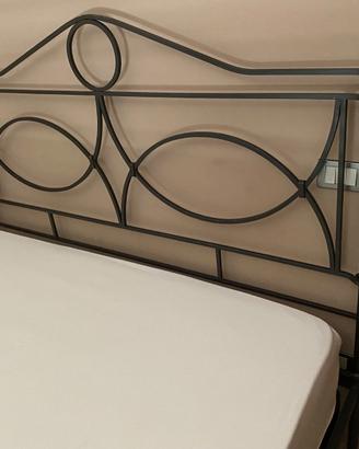 Letto matrimoniale 
