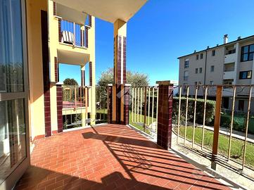 4 LOCALI A DESENZANO DEL GARDA