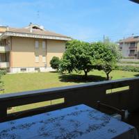 Per luglio, ampio terrazzo, a due minuti dal mare