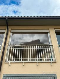 Tenda Avvolgibile con guide