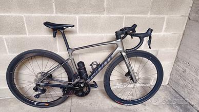 Bici da corsa carbonio Giant Defy taglia s