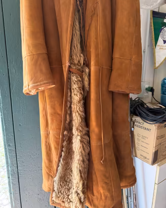 Cappotto con cappuccio