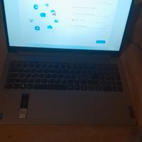  computer Lenovo  quasi Nuovo li ho pagato 380€