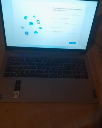  computer Lenovo  quasi Nuovo li ho pagato 380€