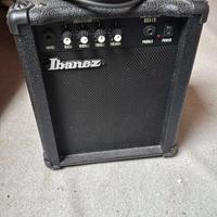 Amplificatore ibanez e cavalletto