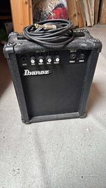 Amplificatore ibanez e cavalletto