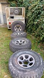 cerchi R15 con gomma 35x12.50 r15