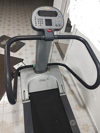 Tapis roulant Technogym 