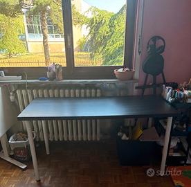 Scrivania ikea