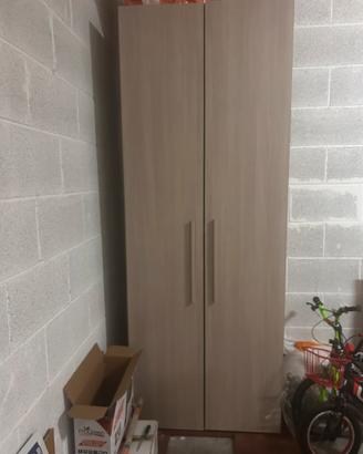 Armadio a due ante 2.40 cm
