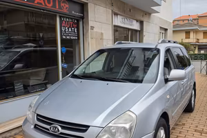 Kia Carnival GT Class 7 posti