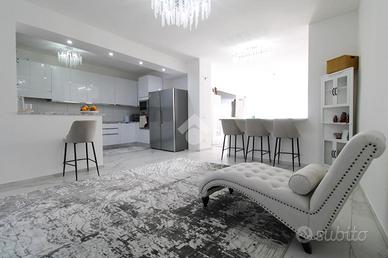 VILLA A SCHIERA CENTRALE A ALTAVILLA VICENTINA