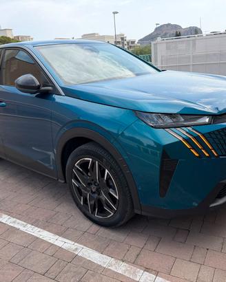Peugeot 3008 Allure Hybrid, perfetta e in garanzia