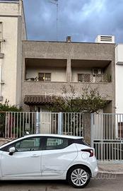 VILLETTA INDIPENDENTE CON GIARDINO E BOX AUTO IN Z