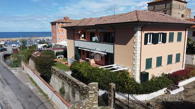 3 LOCALI A CASTELLABATE