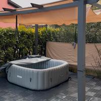 Vasca Idromassaggio Jacuzzi + Pergolato Pavimento