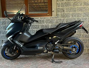 Tmax 530DX