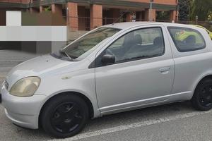 Toyota Yaris 1.0 benz esente bollo dal  2027