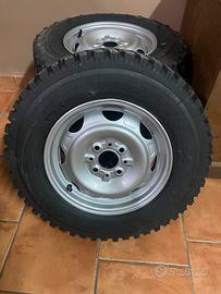 Cerchi e gomme ricostruite