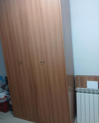 Armadio guardaroba in legno chiaro a 2 ante 