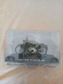 modellino moto Guzzi Falcone 500 1967