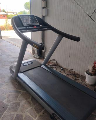 tapis roulant Technogym "pari al nuovo" 