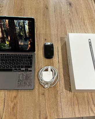 MacBook Air M1 2020 13,3” + Magic Mouse