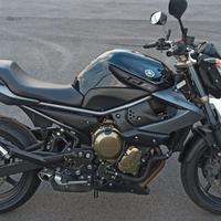 Yamaha XJ6 - 2009