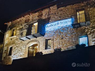 Ristorante completamente arredato