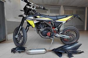 Fantic Motor 125 Motard Performance