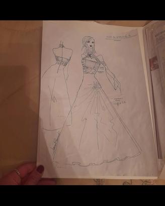 Meraviglioso abito da sposa color avorio