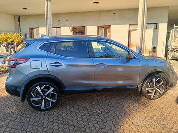 NISSAN QASHQAI 1.5 dci Tekna 110c