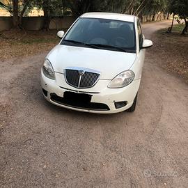 Lancia ypsilon 1.4 Argento Ecochic GPL