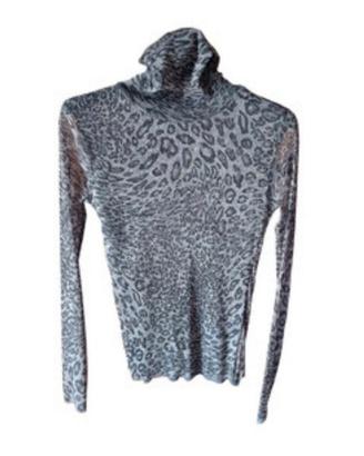 Dolcevita leggera con stampa leopardata