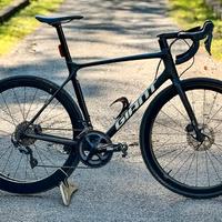 Bici da corsa GIANT TCR TEAM PRO DISC