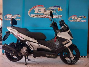 Aprilia SR Max 300