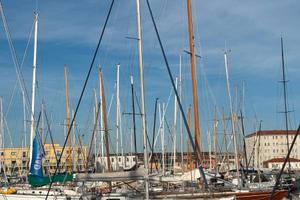 barca a vela in alluminio