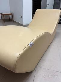 Chaiselongue in pelle