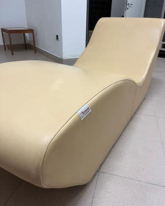 Chaiselongue in pelle