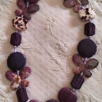 Collana toni del viola lilla