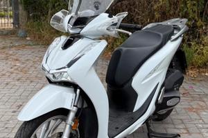 Honda SH 125 - Pari al nuovo -