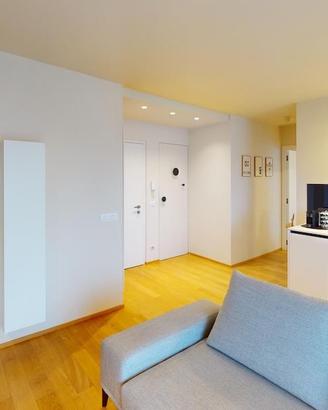 Bilocale con balcone e completamente arredato