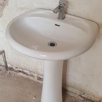 Lavabo con colonna in ceramica + miscelatore