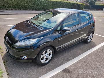 FORD Fiesta 6ª serie - Gpl - 2012