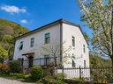 villa-di-173-m²-con-piu-di-5-locali-e-box-auto-dop